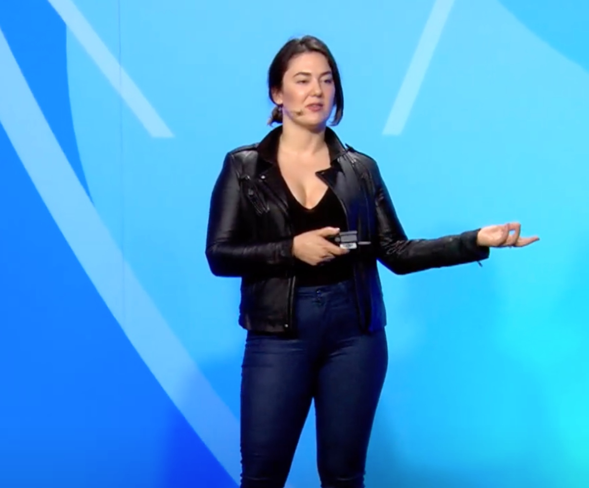 Meltem Demirors speaking live on stage at Aracon 2019